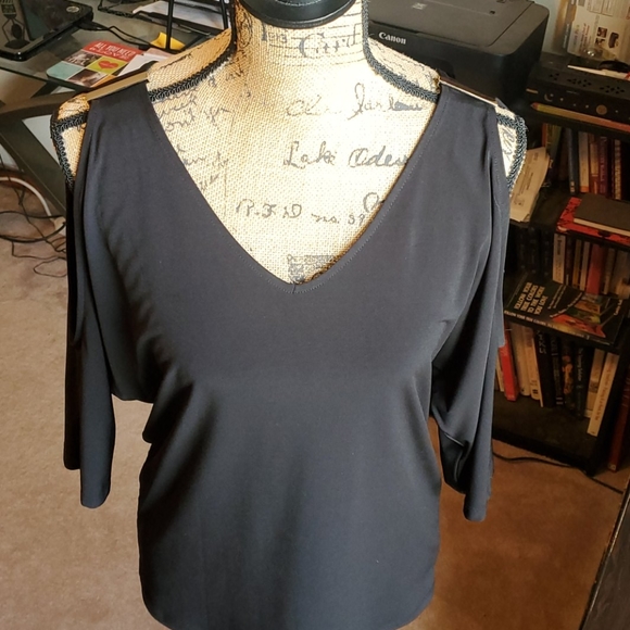 International Concerts black cold shoulder blouse - Picture 3 of 10